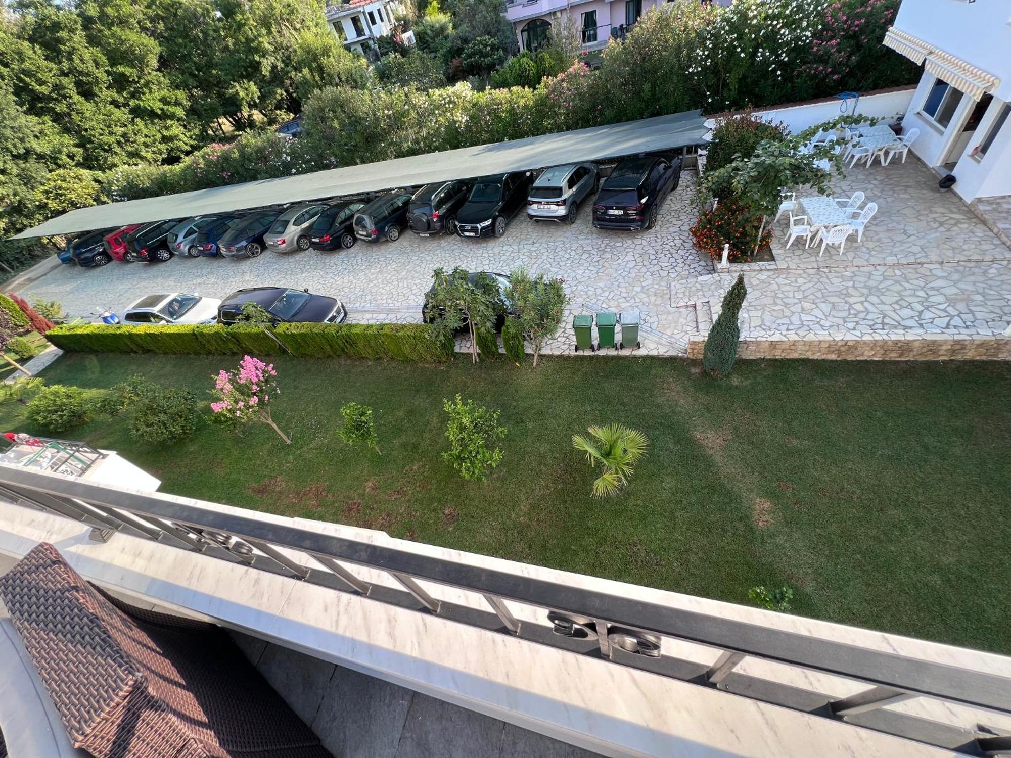 Residence Leora Ulcinj Exterior photo