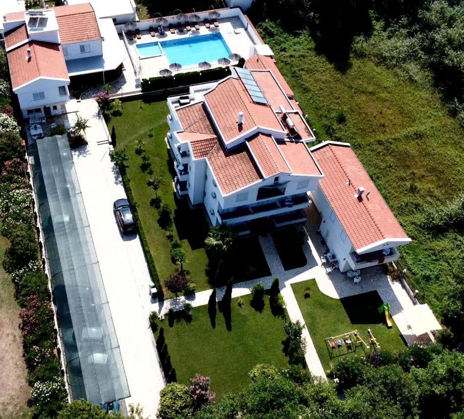 Residence Leora Ulcinj Exterior photo