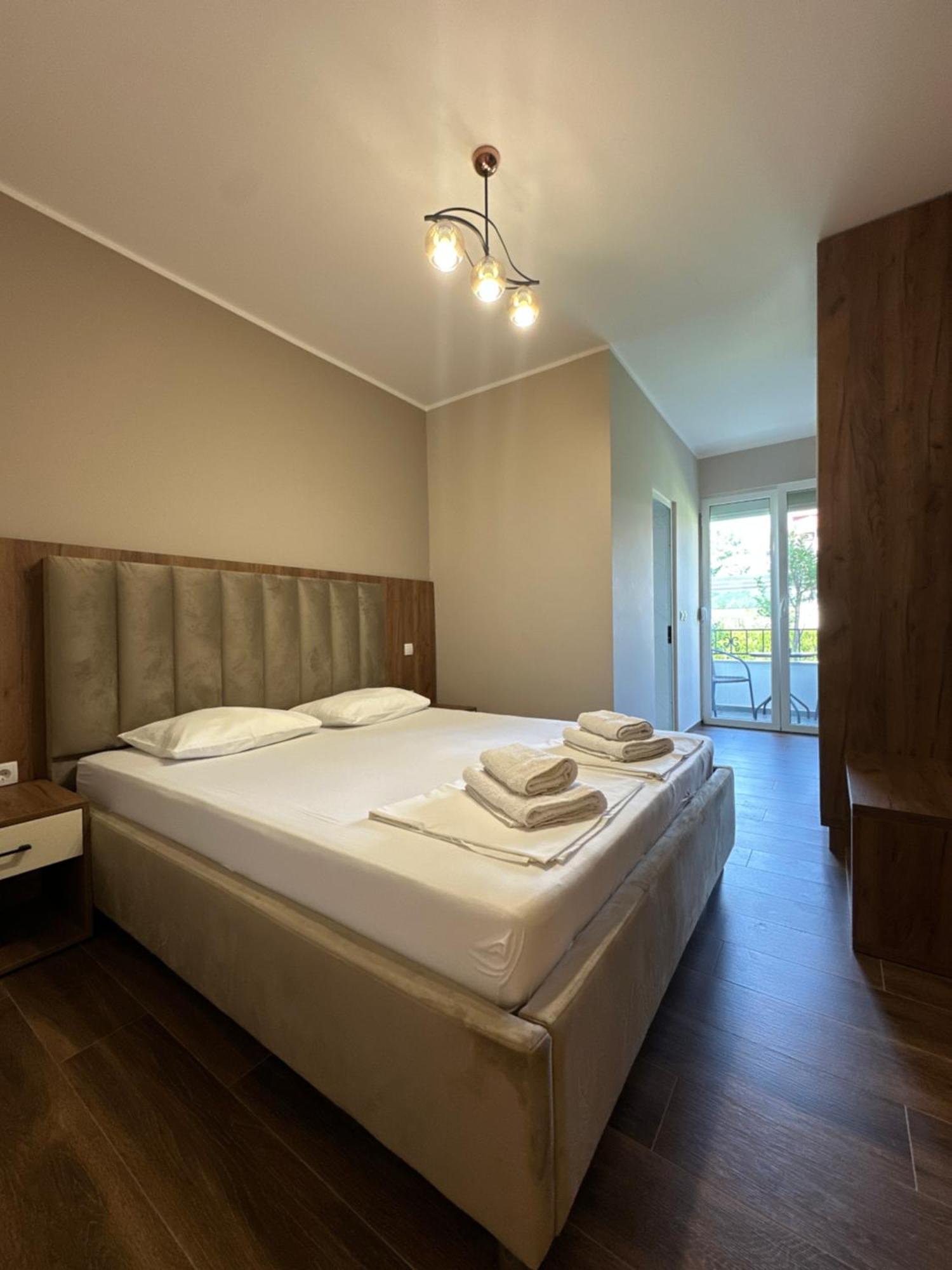 Residence Leora Ulcinj Exterior photo